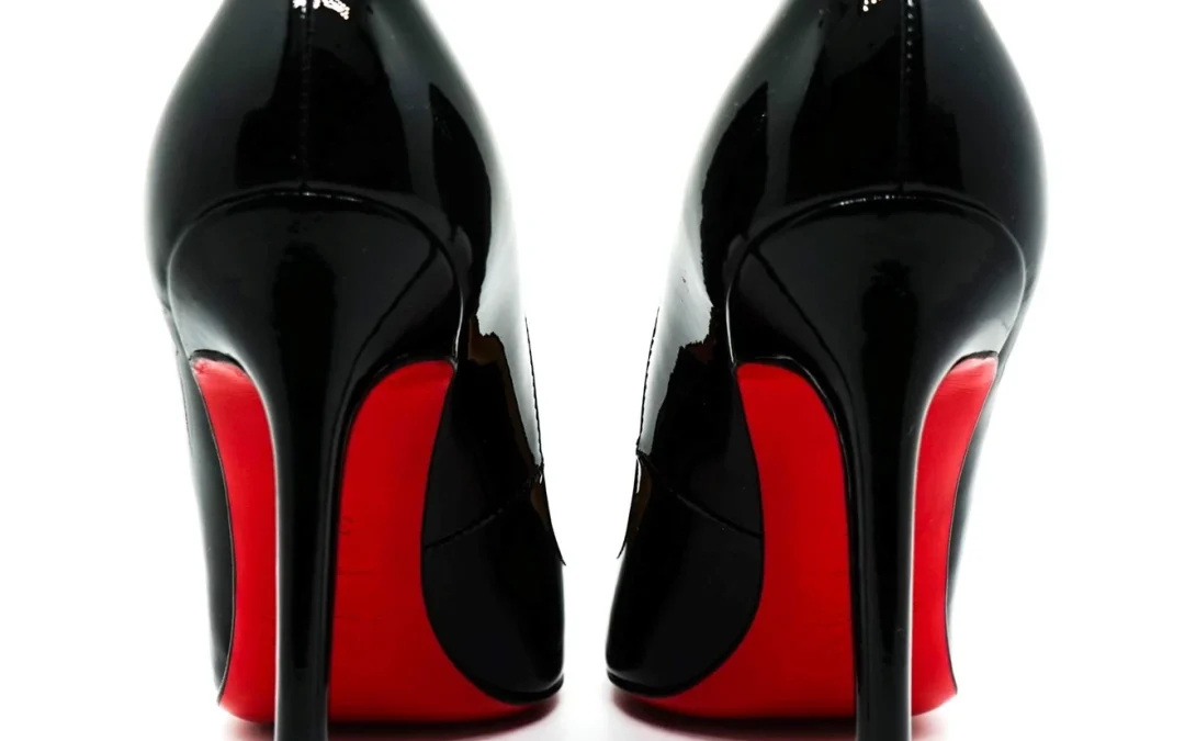 ¿Ha perdido Louboutin su derecho sobre la célebre suela roja?